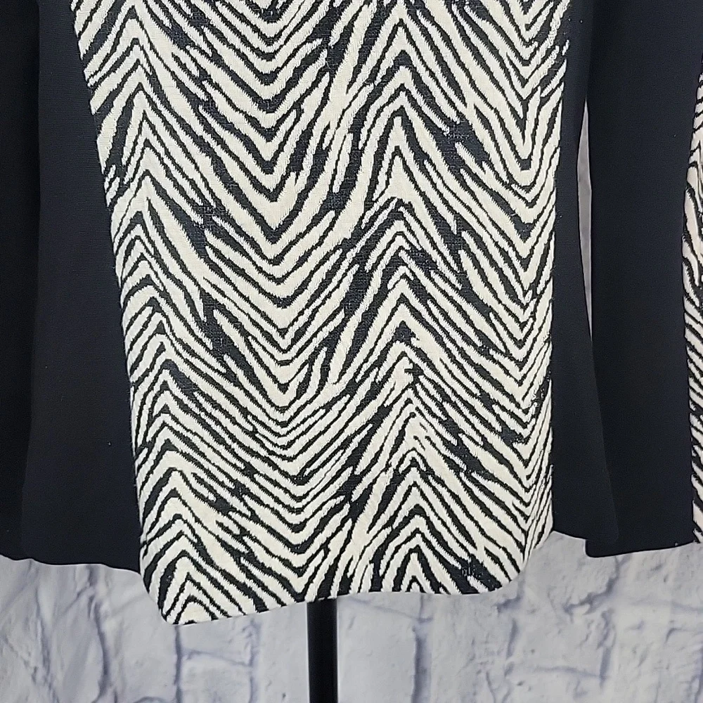 CHICO'S Black and White Zebra Print with Black Accents Open Front Jack… - Picture 6 of 8